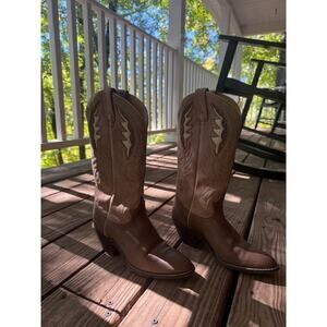 Vintage Acme Brown and Tan Cowboy Boots Size 7